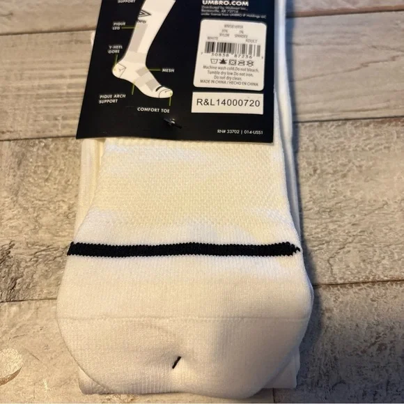 Umbro Adult Soccer Socks (Shoe Size 9-12.5) 1 Pair Wicking White NEW - Picture 9 of 11